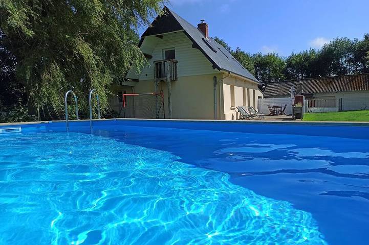 Location de vacances pour 6 personnes, avec terrasse et jardin, animaux acceptés à Saint-Jouin-Bruneval