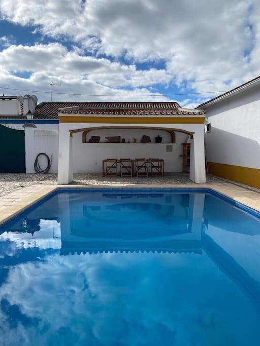Apartamento de férias para 10 pessoas, com piscina, com animais de estimação - 1