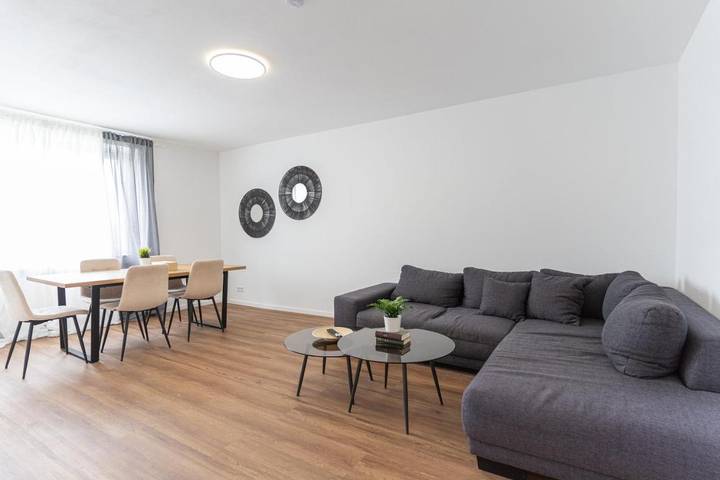 Ferienwohnung für 6 Personen, mit Balkon in Wesseling
