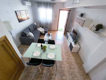 Maison De Vacances pour 4 Personnes dans Punta Prima (Alicante), Orihuela, Photo 2