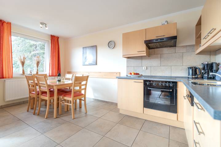 Ganze Ferienwohnung, Bernstein-Villa Og 5 in Drei Kaiserbäder, Heringsdorf