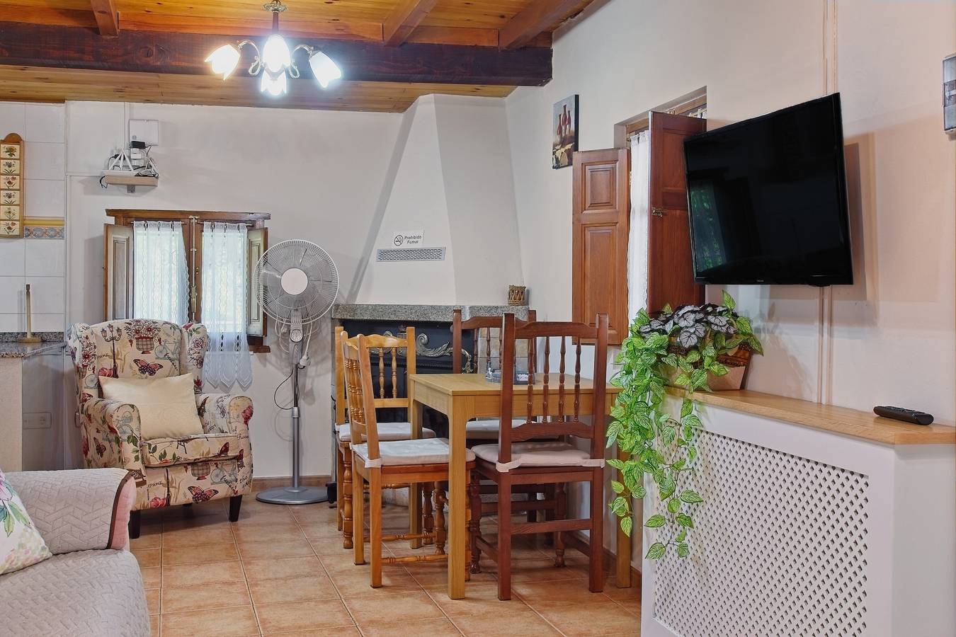 Casa Rural Villasol – Traditionelles Landhaus mit Pool, Garten und Jacuzzi in Ozuela in Ponferrada, El Bierzo