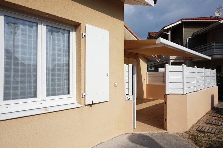 Location de vacances pour 6 personnes, avec piscine et terrasse dans Biscarrosse Plage - 2