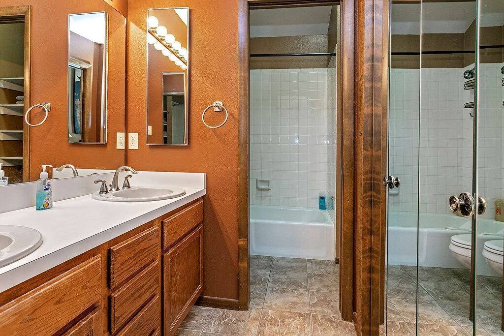 Ganze Wohnung, Bequem zu Vail & Beaver Creek! Genießen Sie Nordic Trails im Winter und Rad- / Wanderwege im Sommer! in Eagle-Vail, Beaver Creek