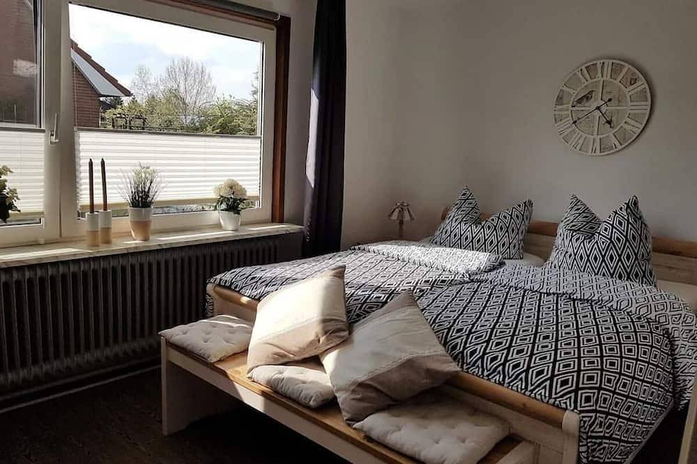Ferienhaus Kleines Paradies für 3 Personen und 2 Hunde (keine Katzen) in Schwabstedt, Eider-Treene-Sorge