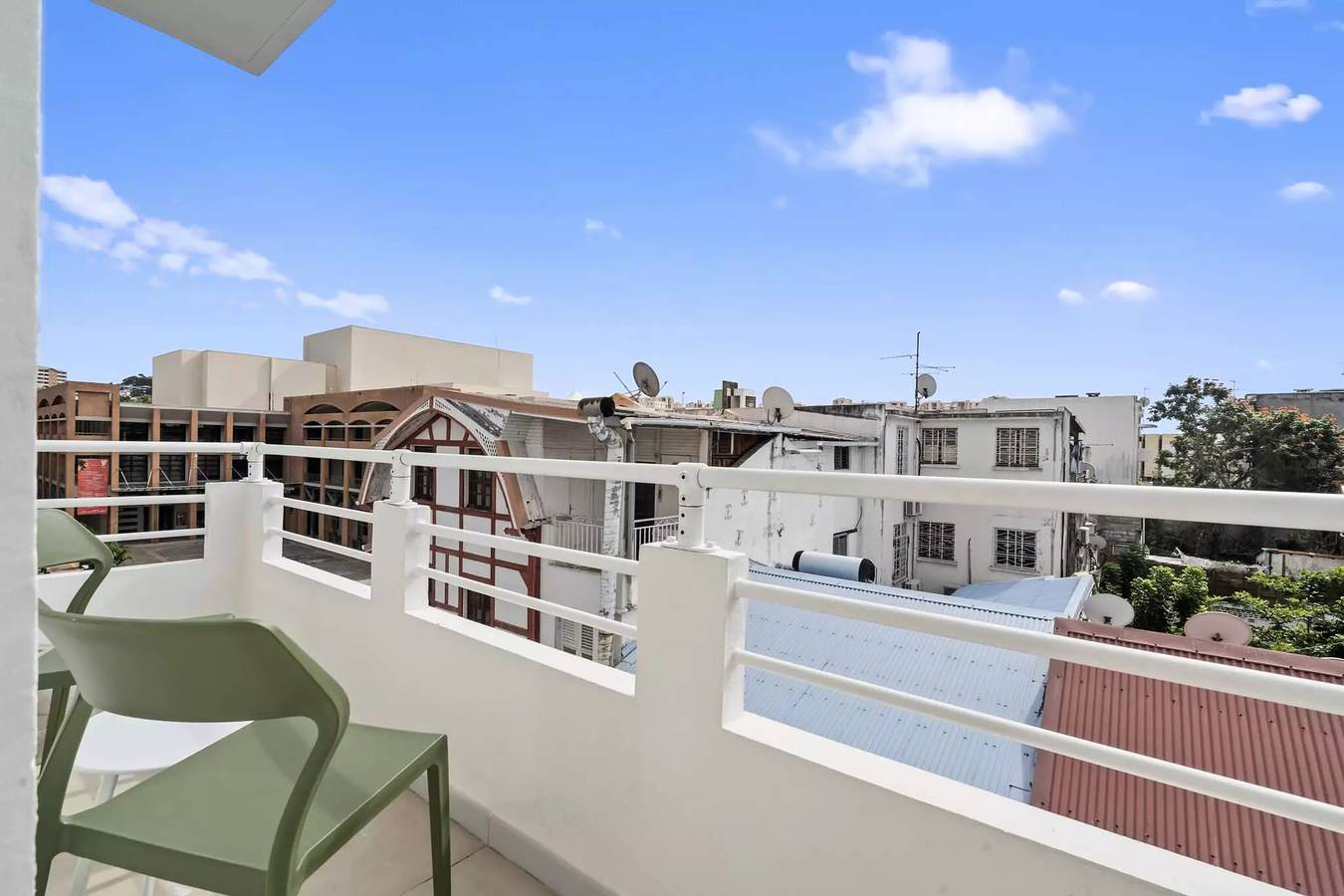 Ganzes Studio, Botanik Bohemia, Tropical und Chic in Martinique