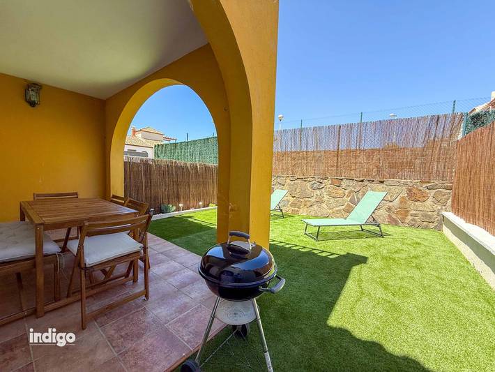 Holiday home for 6 people, with garden and view - 1