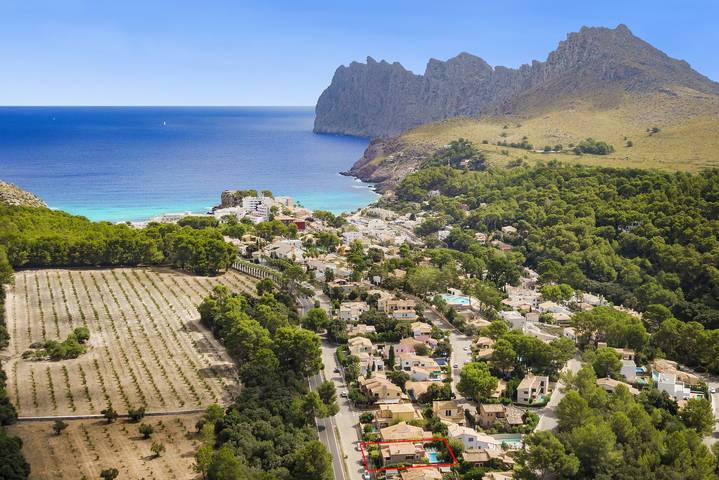 Location de vacances pour 8 personnes, avec jardin et terrasse à Cala Sant Vicenc - 2