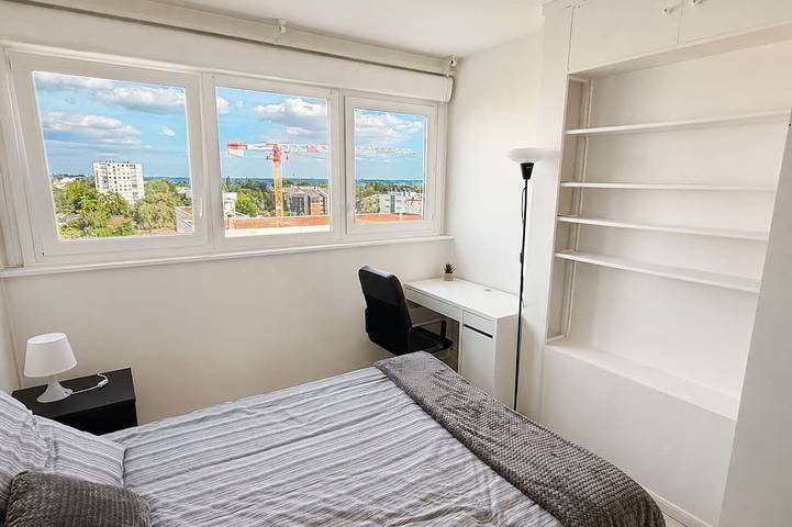 Gîte pour 8 personnes, avec Balcon à Mont-Saint-Aignan - 4