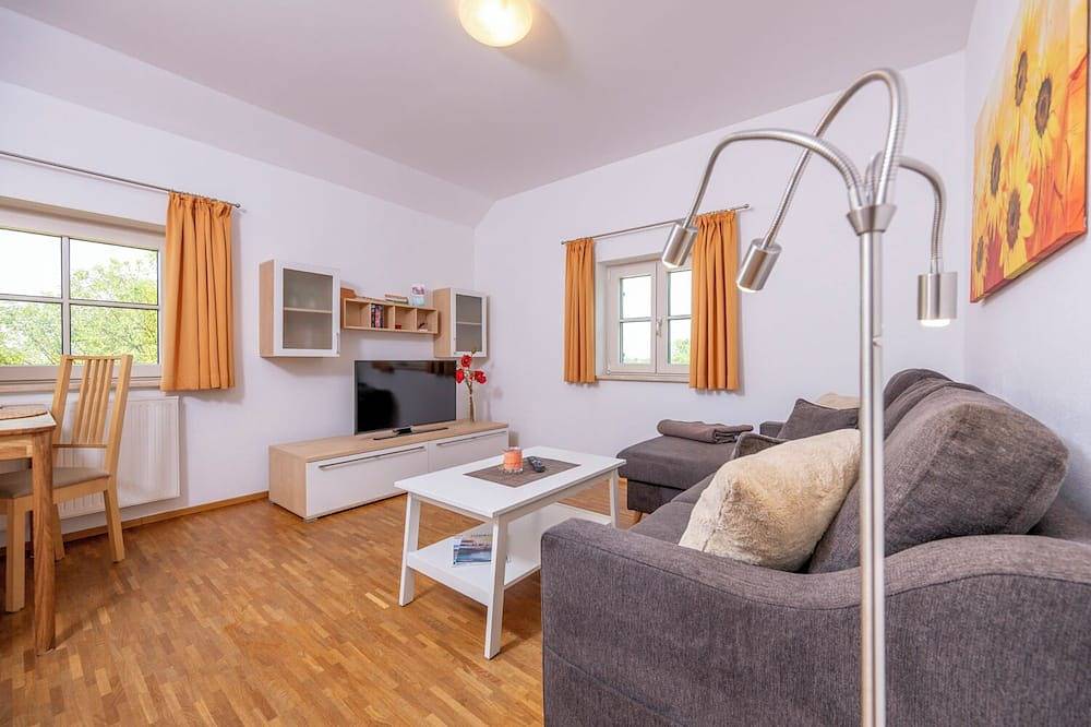 Ganze Wohnung, Ruhige Ferienwohnung nähe Memmingen mit Fahrradgarage in Bayerisch Schwaben