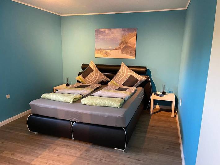 Ferienwohnung für 7 Personen, mit Terrasse in Neumünster