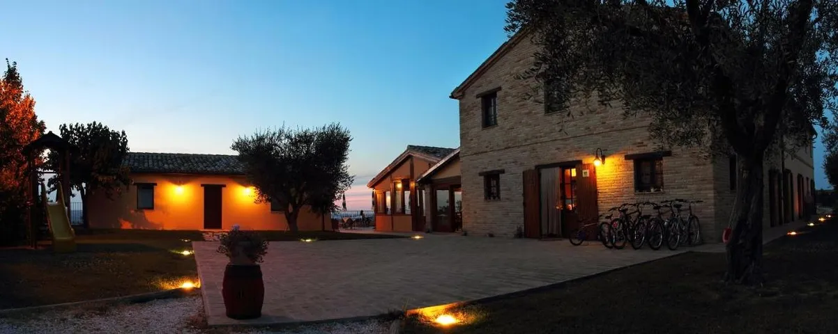 Appartamento vacanze per 8 persone, con panorama e piscina nonché giardino - 1