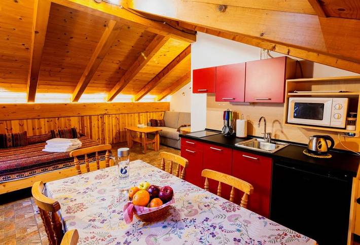 Gîte pour 4 personnes, avec jardin et piscine à Temù - 2