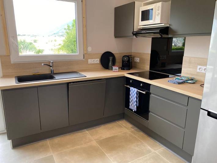 Location de vacances pour 6 personnes, avec jardin et vue, adapté aux familles à Guillestre - 4