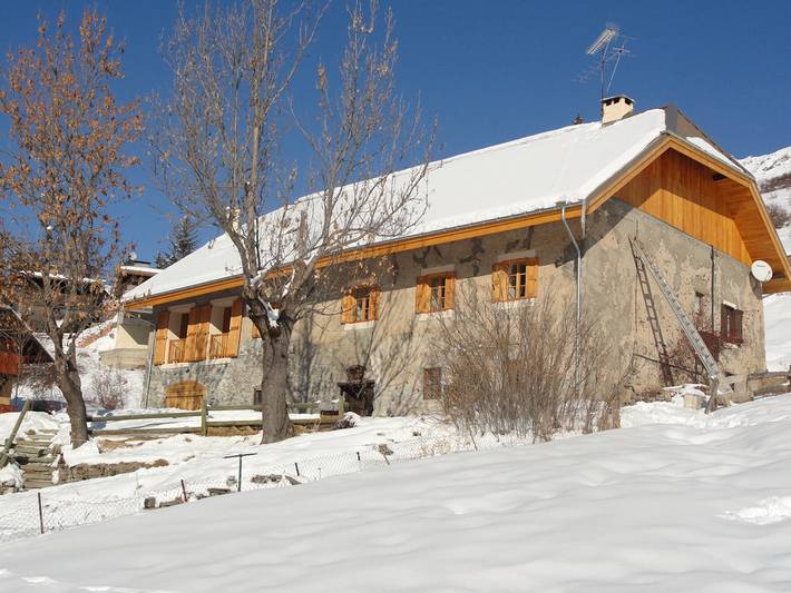 Gîte pour 6 personnes, avec jardin et terrasse