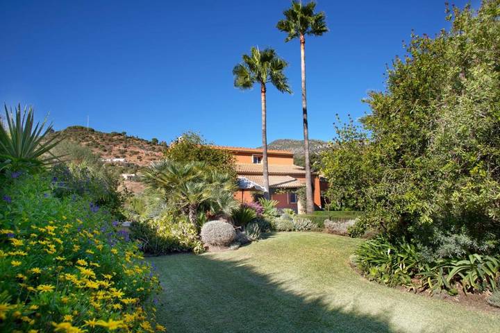 Casa rural para 8 personas, con vistas además de jardín y piscina, Se admiten mascotas en Algodonales - 2