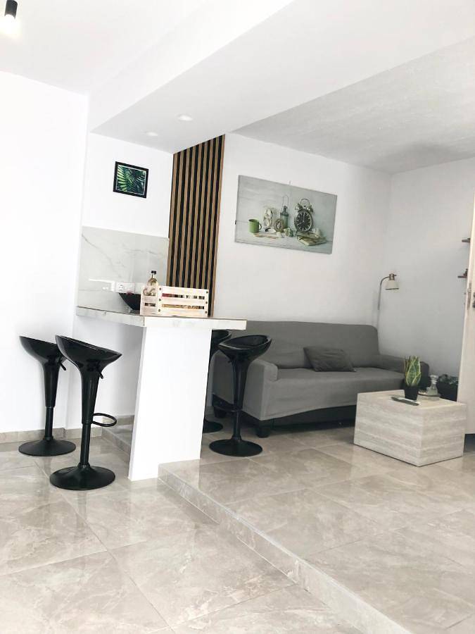 Ferienhaus für 4 Personen, mit Balkon und Terrasse sowie Garten und Ausblick in Spili