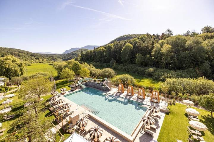 Hotel für 2 Personen, mit Balkon und Whirlpool sowie Terrasse und Garten in Eppan an der Weinstraße - 3