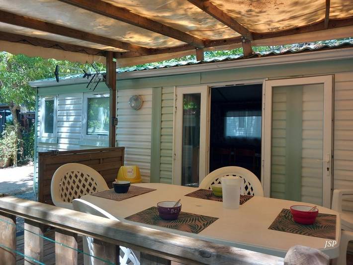 Gîte pour 4 personnes, avec piscine ainsi que terrasse et jardin, animaux acceptés à Vaudreuille - 4