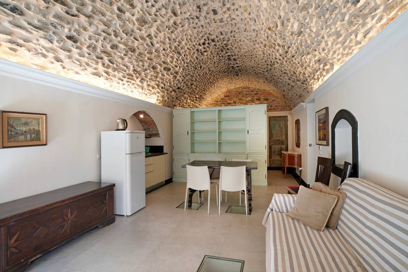 Appartamento intero, Appartamento Vacanze 'La Credenza, Borgo Dei Pescatori' con Wi-Fi in Cervo (Borgo), Cervo (Liguria)