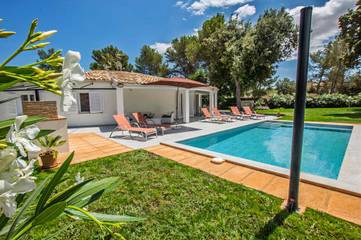 Villa in Crestatx, Sa Pobla für 6 
