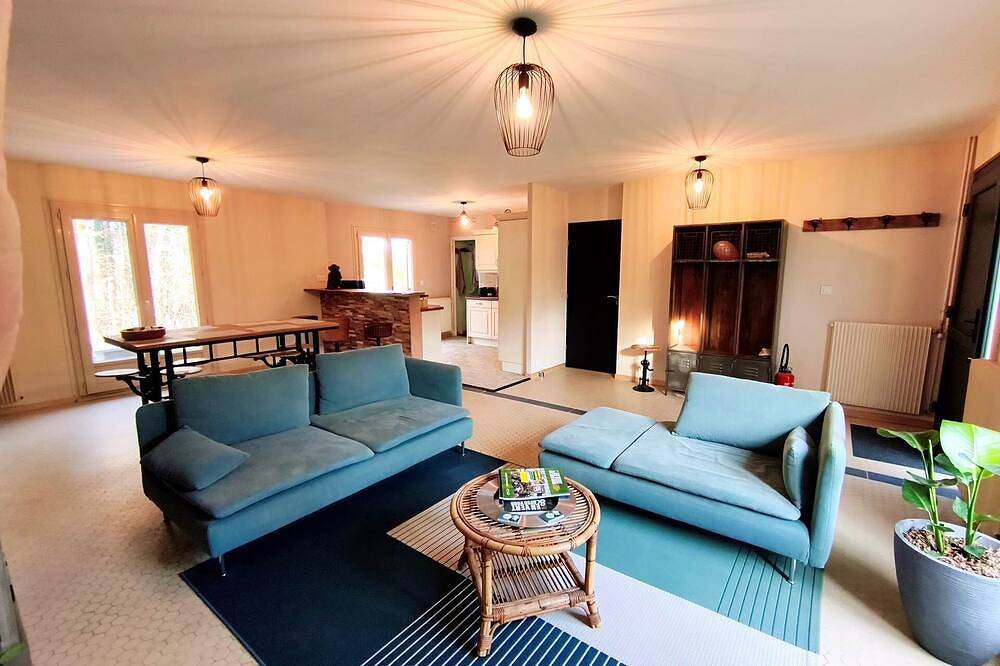 Appartement entier, Chambre au Calme - Au calme Absolu in Lindry, Région d'Auxerre