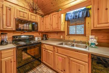 Chalet for 15 Guests in Pigeon Forge, Sevier County, Picture 3