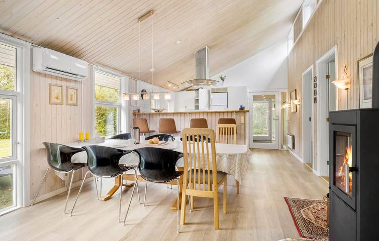 Ferienhaus für 8 Personen, mit Terrasse und Sauna in Skaven Strand - 4