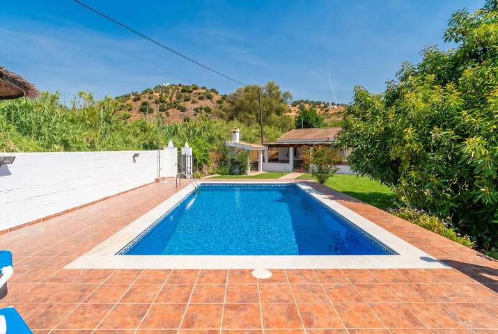 Chalet para 4 personas, con jardín y terraza en Sierra de las Nieves - 3