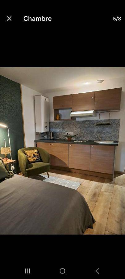 Appartement entier, One-Bedroom Apartment in Villeneuve-sur-Lot, Quercy