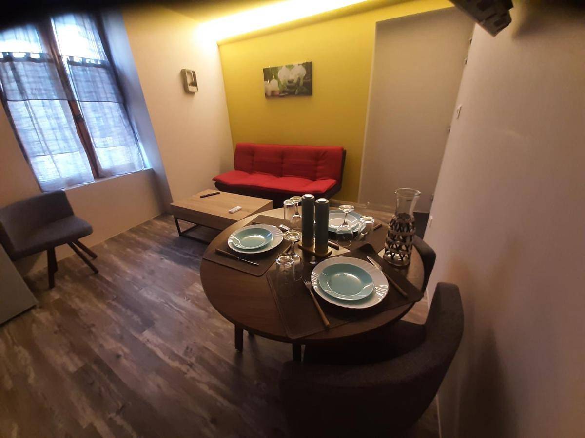 Appartement entier, 3 Apt T2 Cosy de 40 à 50 M2 Idéal pour un déplacement Pro " Les Iris " in Bourg-Saint-Andéol, Privas (arrondissement)