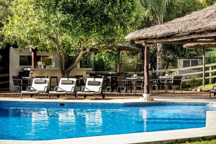 Casa rural para 20 personas, con Balcón y Jacuzzi además de Terraza y Jardín en Casares - 2