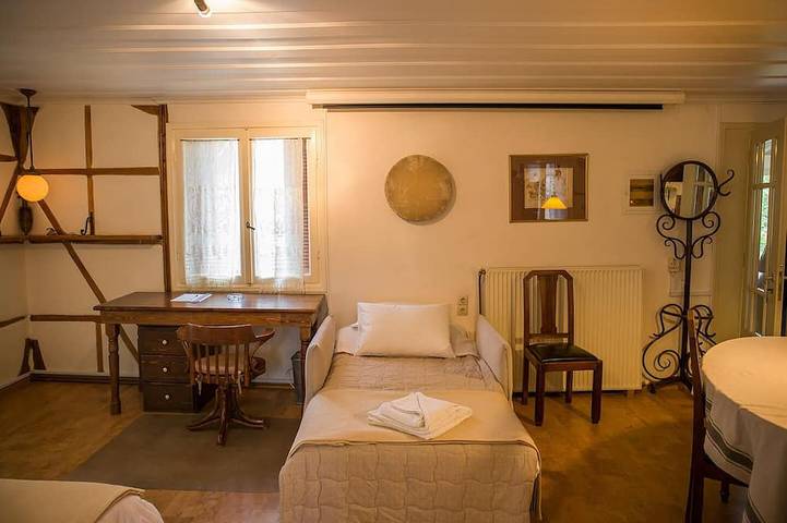 Maison traditionnelle de Leucade / cour confortable in Leucade Ville, Grèce