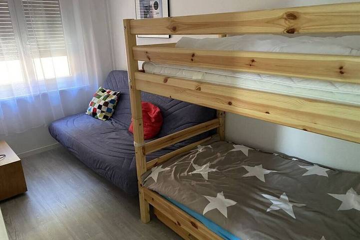 Ferienpark für 4 Personen, mit Sauna und Balkon sowie Pool in der Schweiz - 2