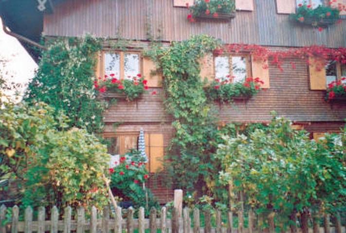 Ferienwohnung für 4 Personen, mit Balkon und Terrasse sowie Garten in Bad Oberdorf