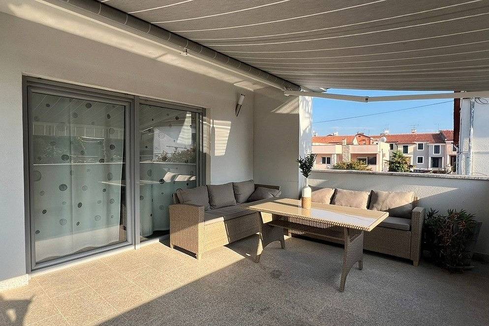 Ganze Wohnung, 2-Zimmer-Ferienwohnung mit Terrasse Umag A-25114-a in Umag, Umag und Umgebung