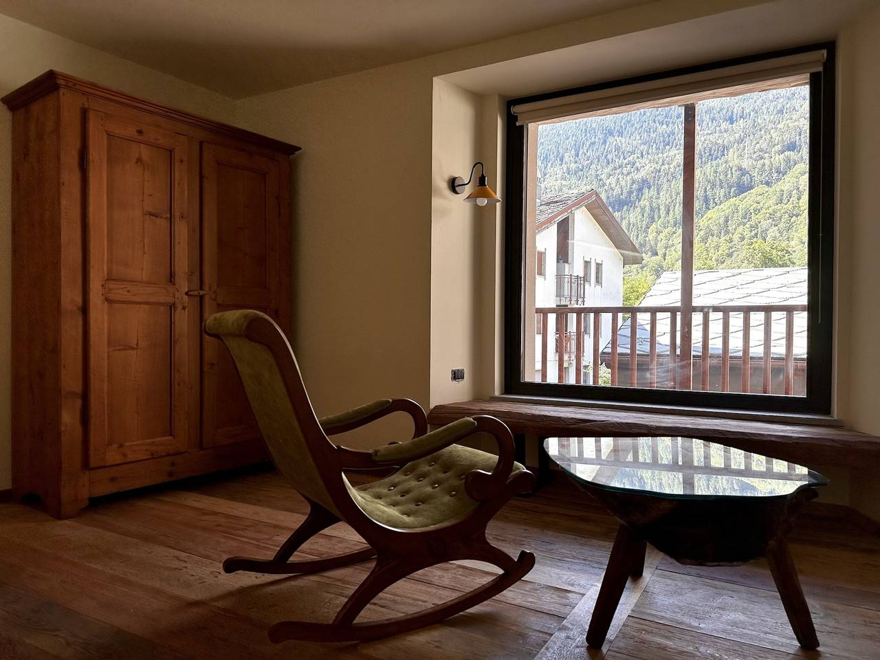Camera Boscaiolo con piano cottura, balcone vista montagna in Morgex, Comune di Morgex