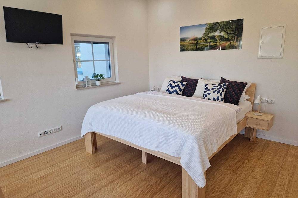 Ganze Wohnung, Ferienwohnung Weitblick³ Abendlicht Gemütliches , neues Appartement in Neusitz, Romantische Straße