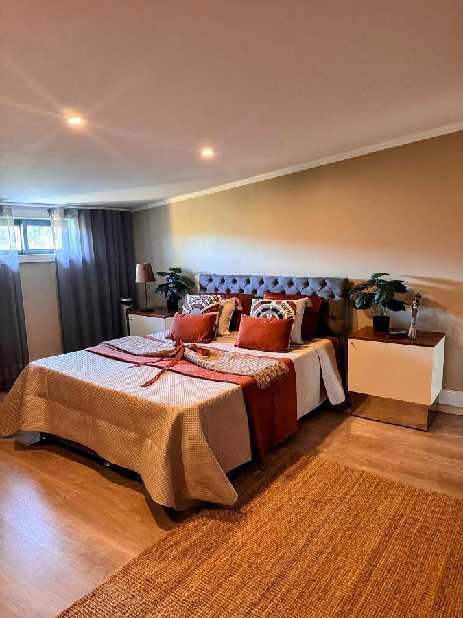 Location de vacances pour 6 personnes, avec jardin et piscine ainsi que bassin pour enfant et vue à Paredes - 3