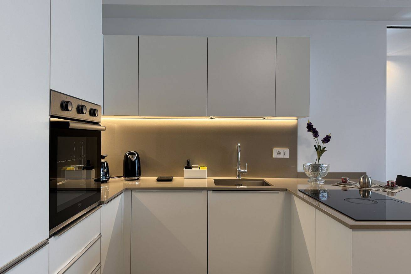 Appartamento intero, [Vista Mare] Moderno Wifi Ac Centro Città Parking in Civitanova Marche, Costa Adriatica Marche