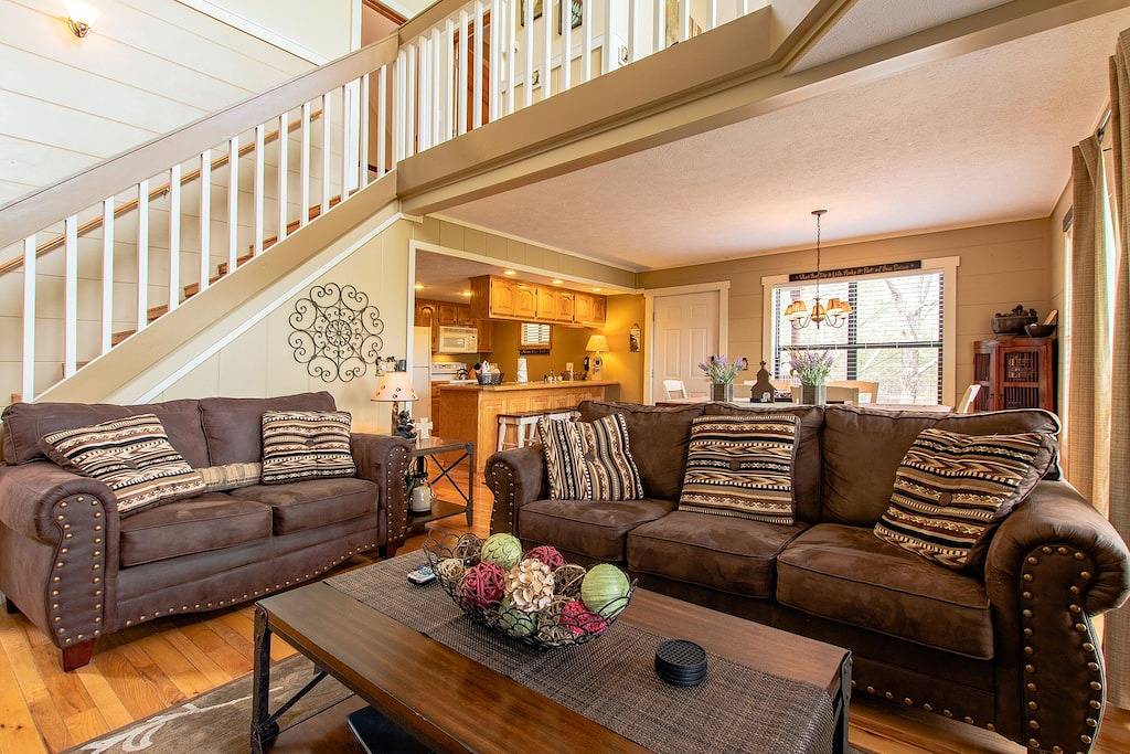 Chalet for 6 Guests in Pigeon Forge, Sevier County