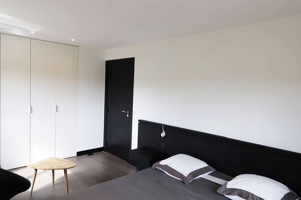 Villa contemporaine classé 4* avec Piscine privée in Saint-Florent, Région de Calvi