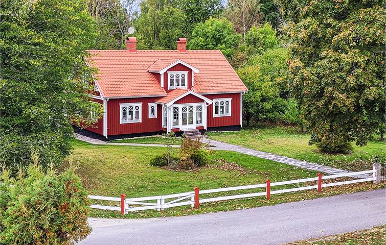 Holiday home for 8 people, with terrace and garden as well as sauna, with pets - 1