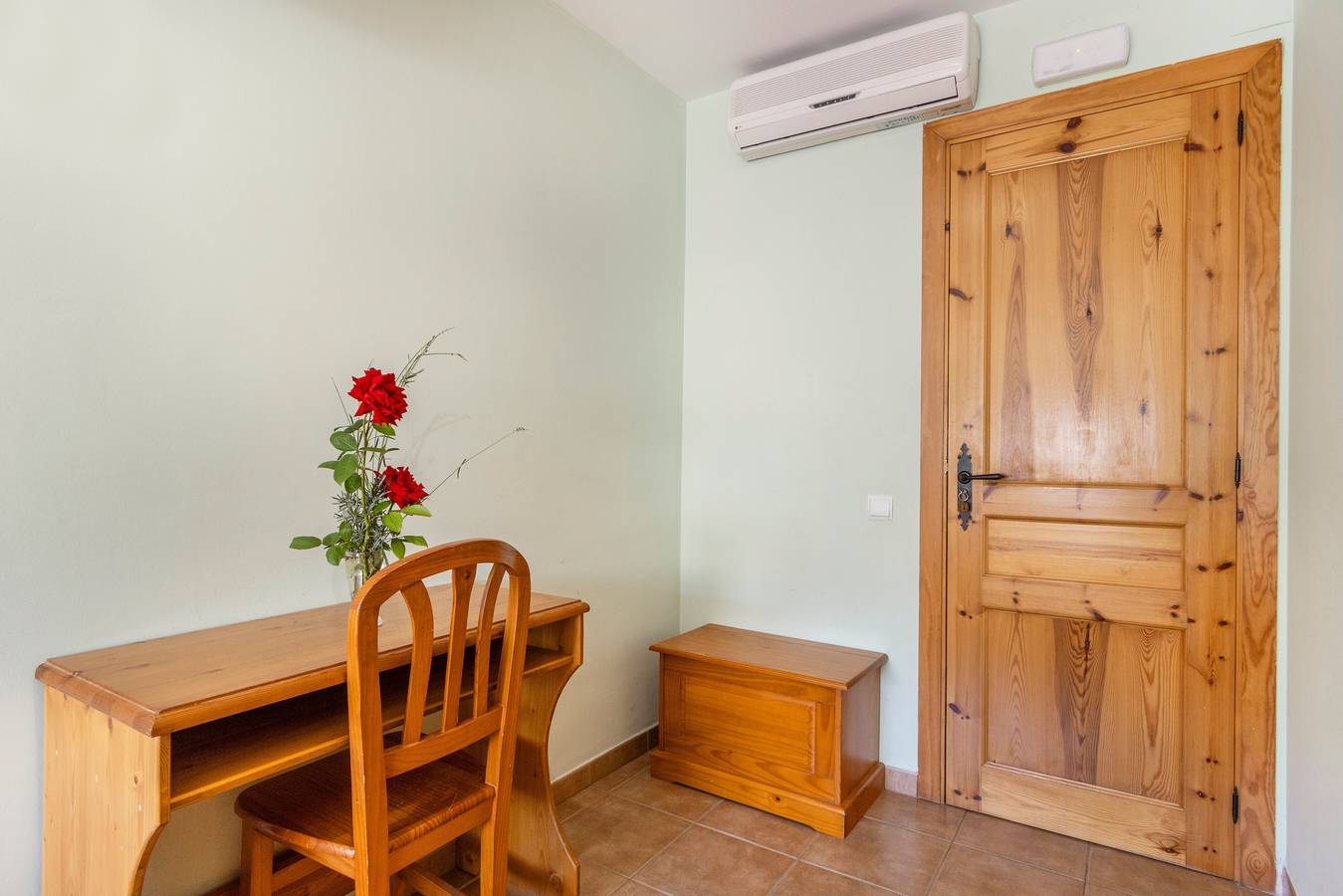 Kamer 'Habitación Doble' met Uitzicht op de Bergen, Wi-Fi en Airconditioning, foto 8