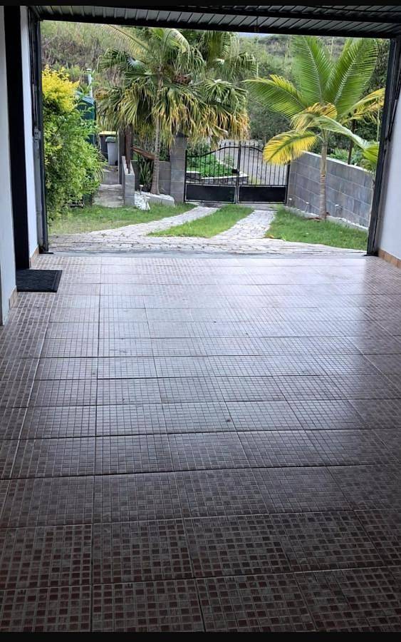 Location de vacances pour 7 personnes, avec vue et jardin, adapté aux familles à Hell-Bourg - 4