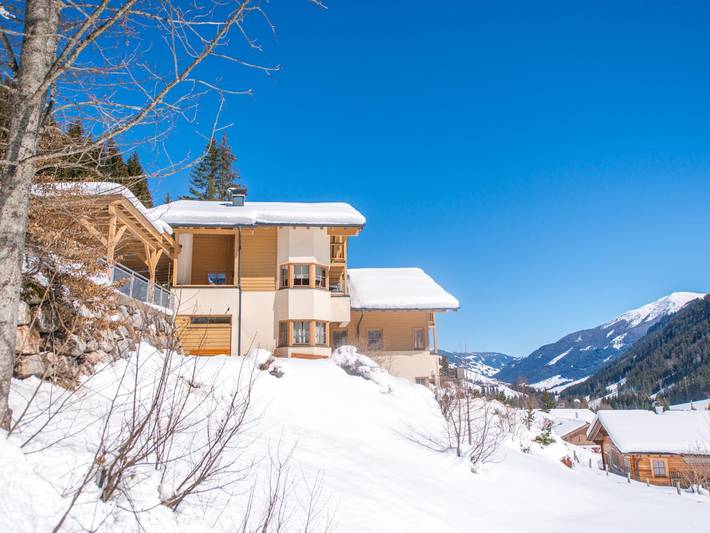 Chalet für 10 Personen, mit Balkon und Terrasse sowie Sauna in Saalbach-Hinterglemm-Leogang