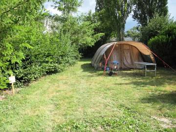 Camping pour 6 Personnes dans Seillac, Vallée de la Loire, Photo 2