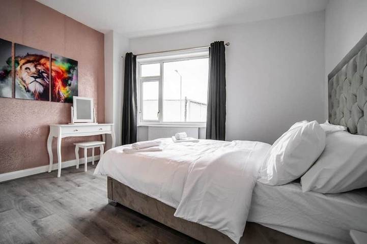 Spacious Apartment With A Terrace Style Rooftop in Thornton-Cleveleys, Lancashire