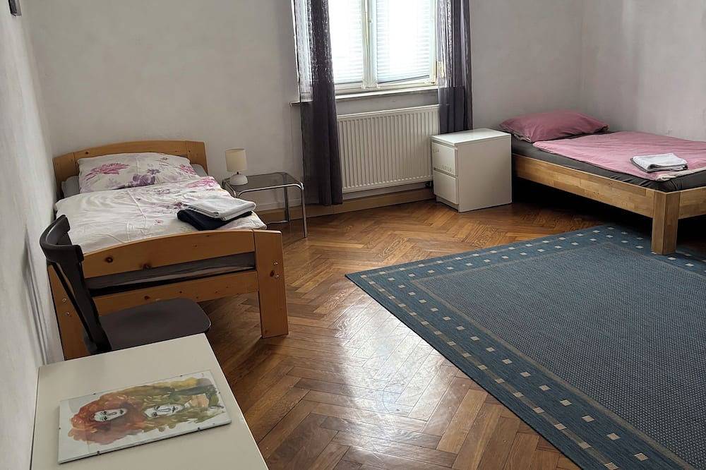 Ganze Wohnung, Große 4-Zimmerwohnung für bis zu 8 Personen in Geislingen an der Steige, Landkreis Göppingen
