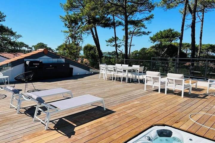 Ferienwohnung für 8 Personen, mit Balkon und Whirlpool